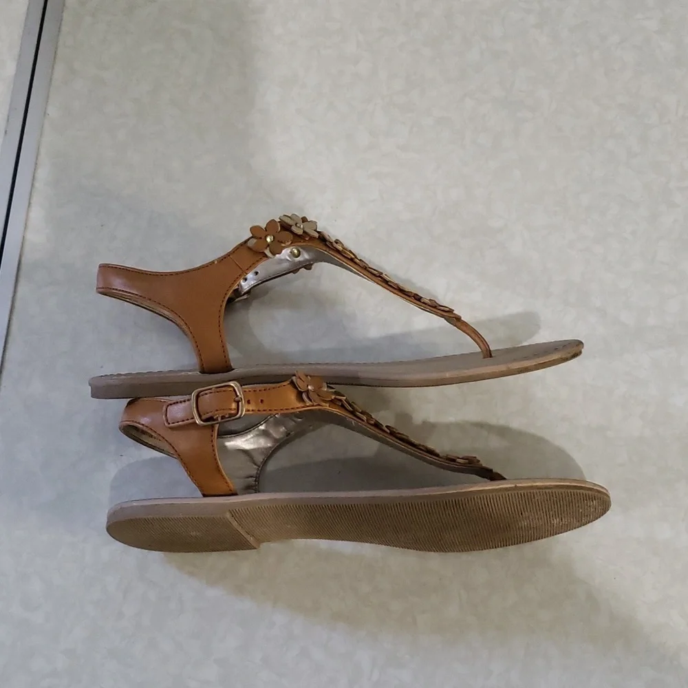 The‎ Children's Place Girl's Flower T-Strap Sandals size 3